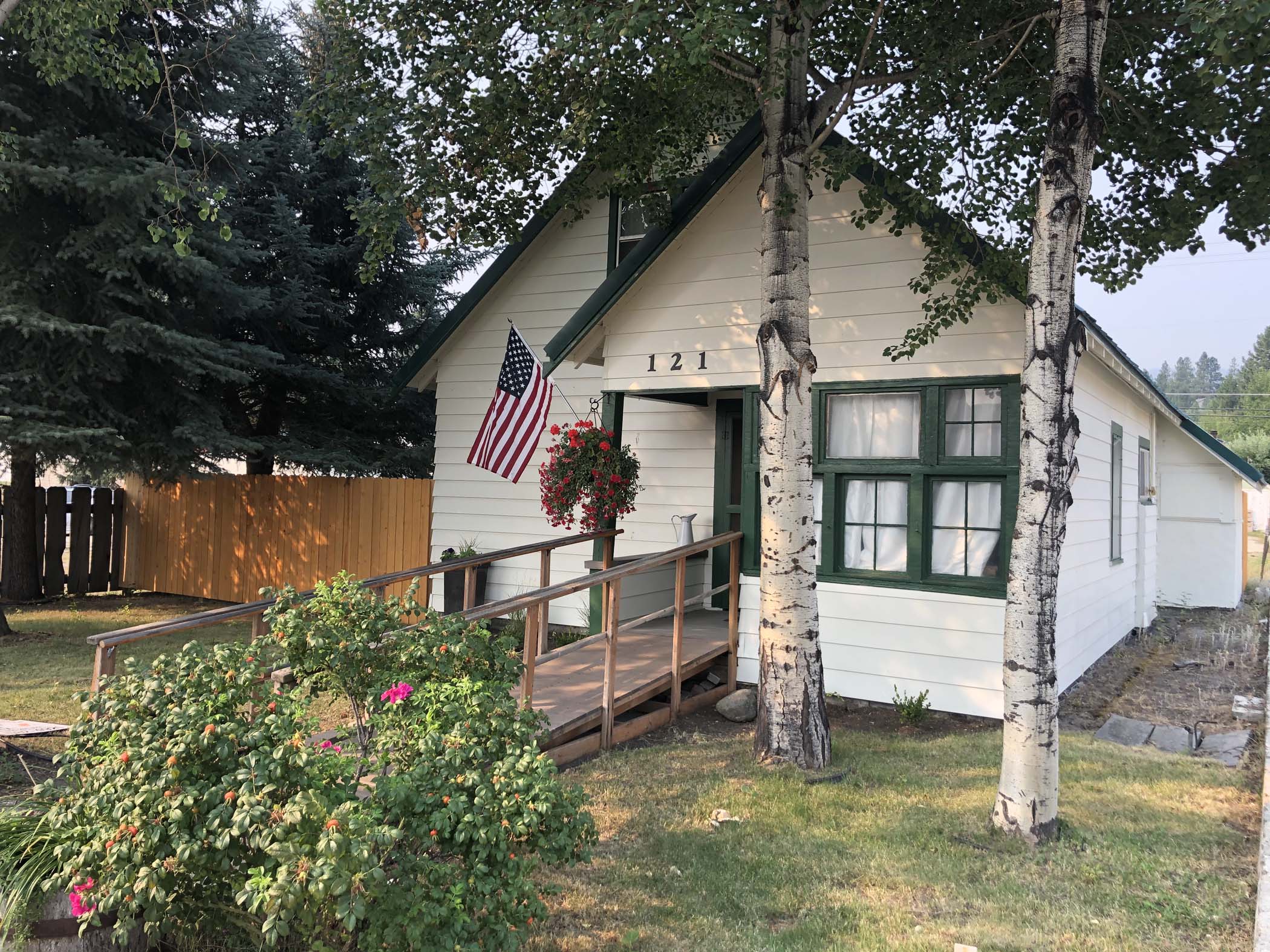 Cascade Lake Realty City of Cascade