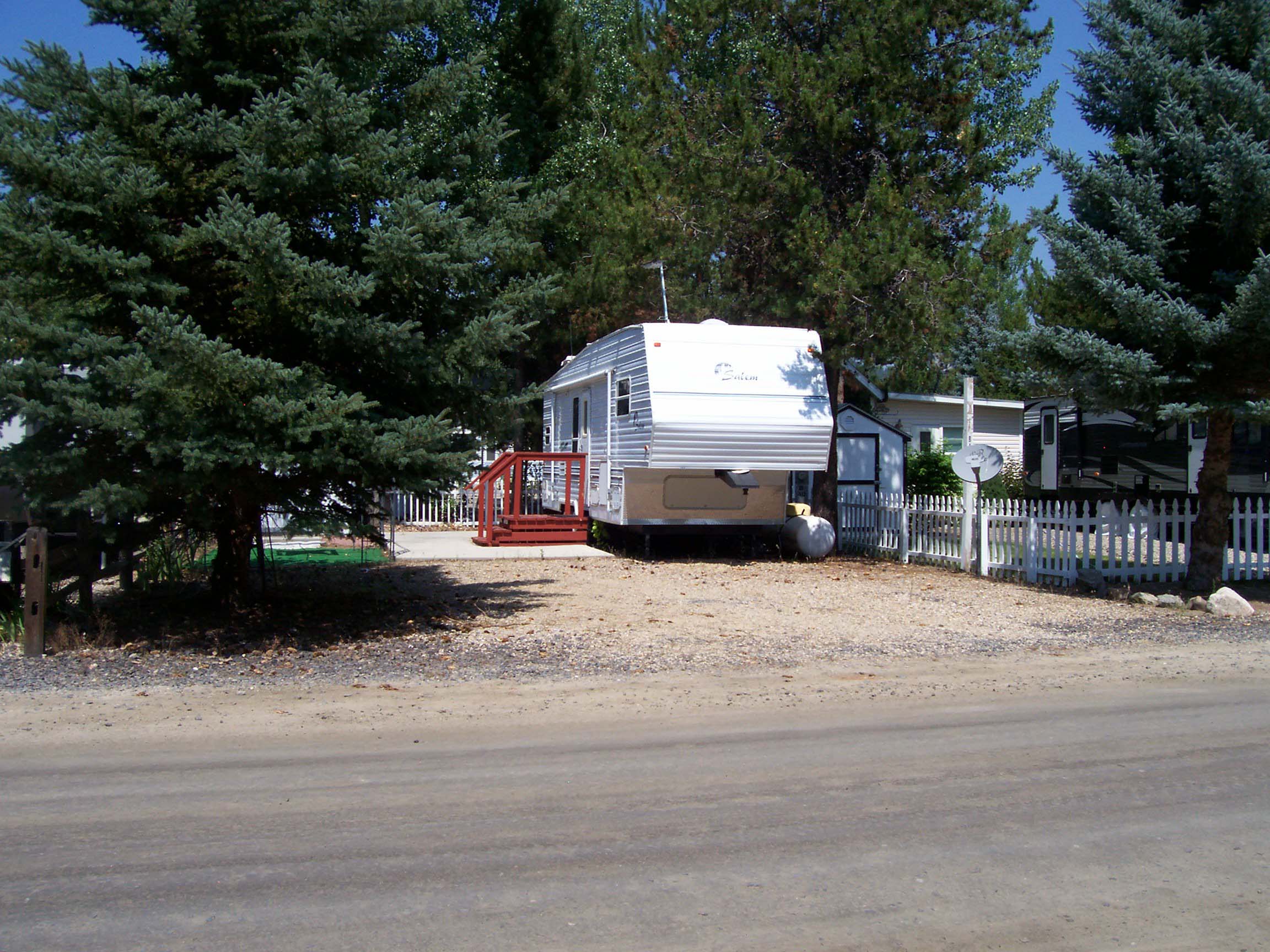 Cascade Lake Realty Leisure Time RV Park