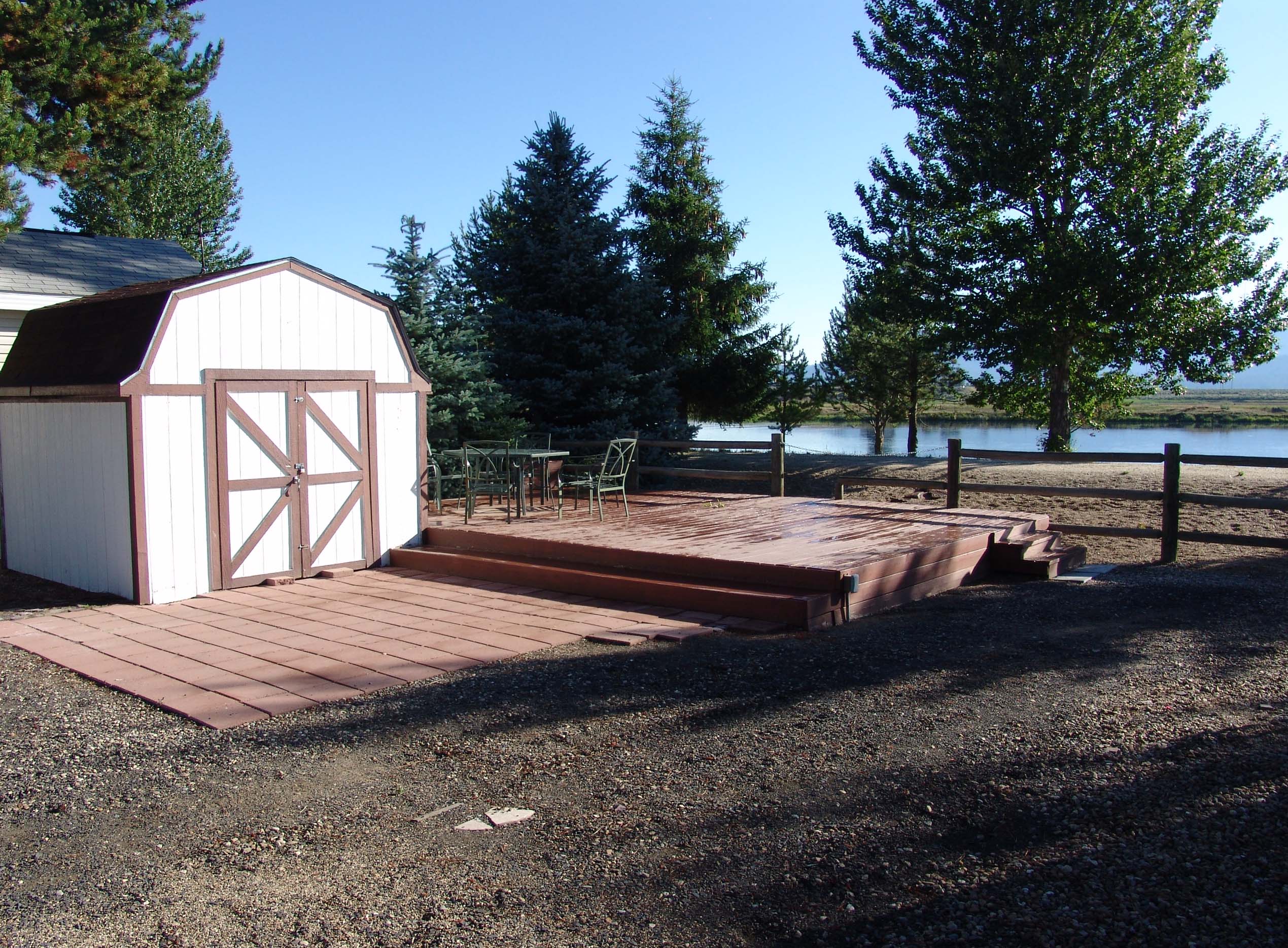 Cascade Lake Realty Leisure Time RV Park