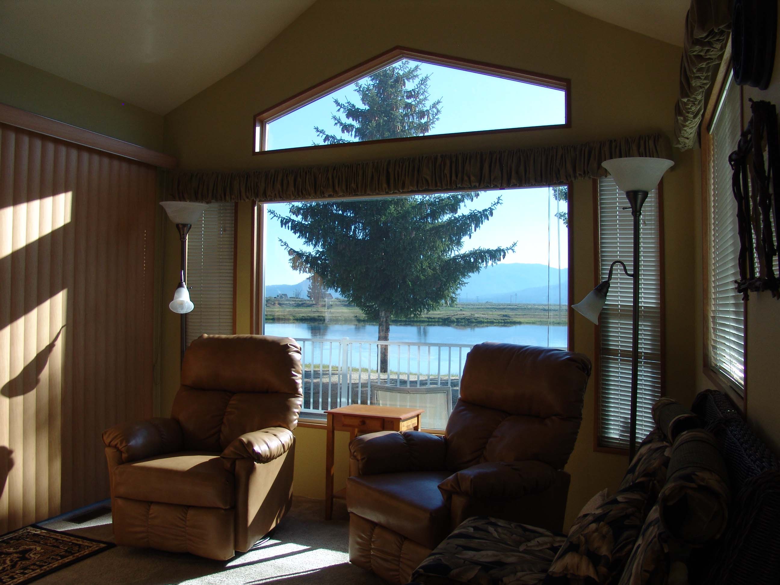 Cascade Lake Realty Leisure Time RV Park