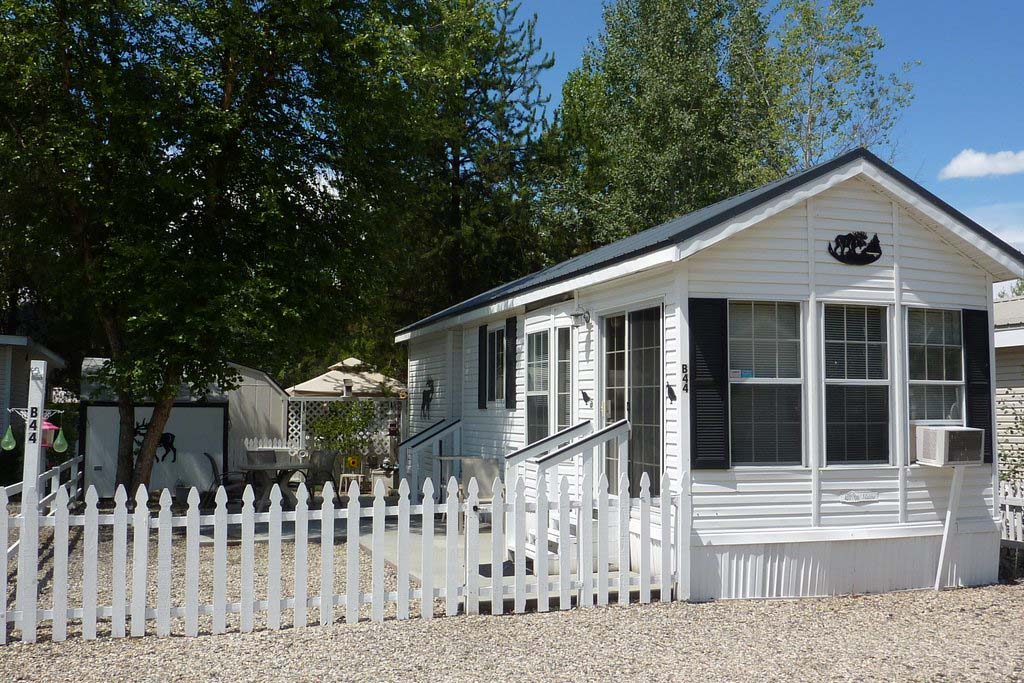 Cascade Lake Realty Leisure Time RV Park